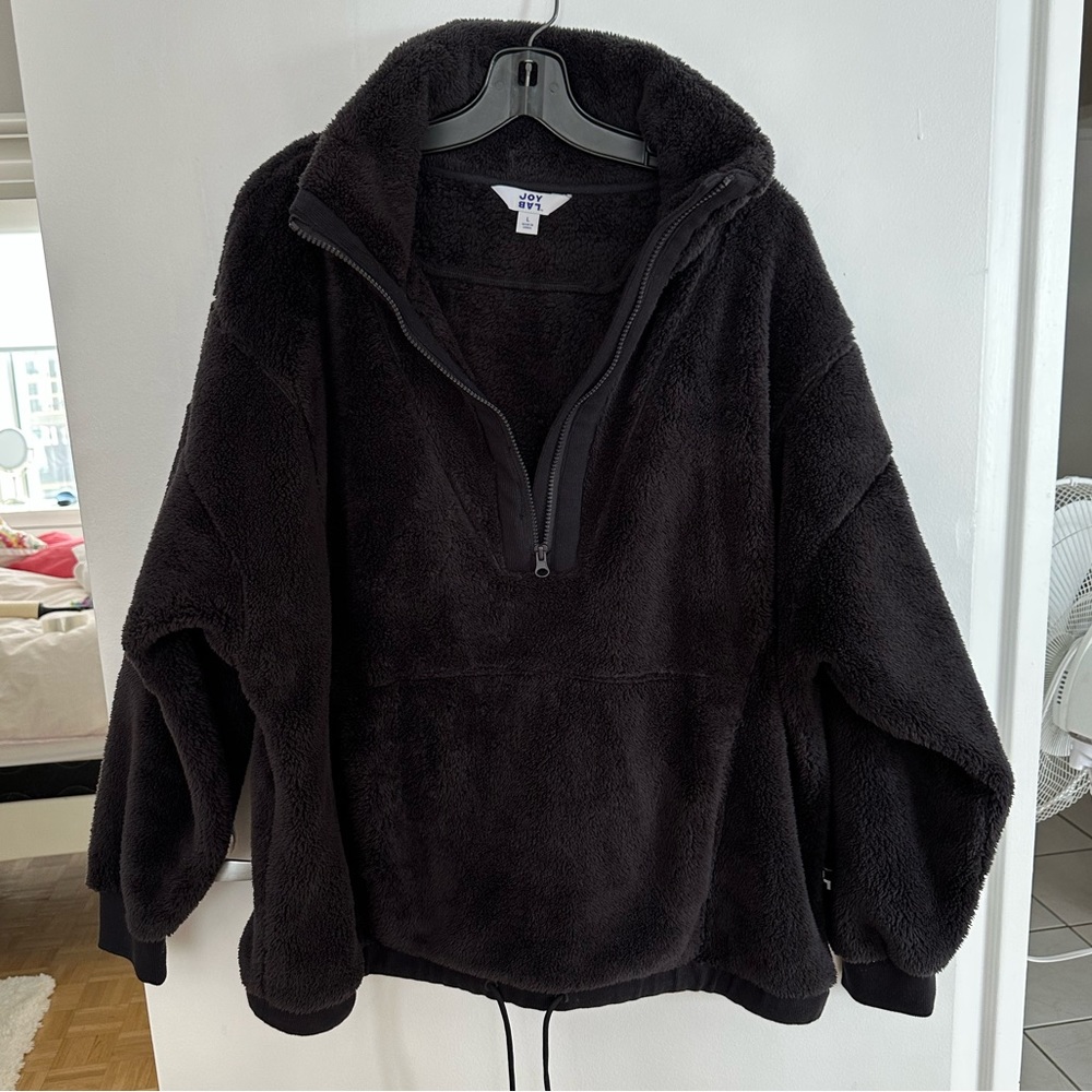 Fleece sweater